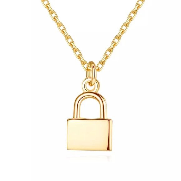 ⚠️SOLD OUT⚠️18K Gold Plated Padlock Necklace - Picture 4 of 9